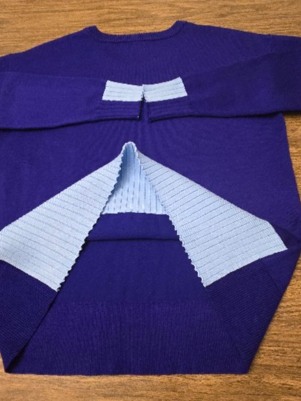 METRIC KNITS Women's Colorblock Long Sleeves Pullover Sweater - Size Large